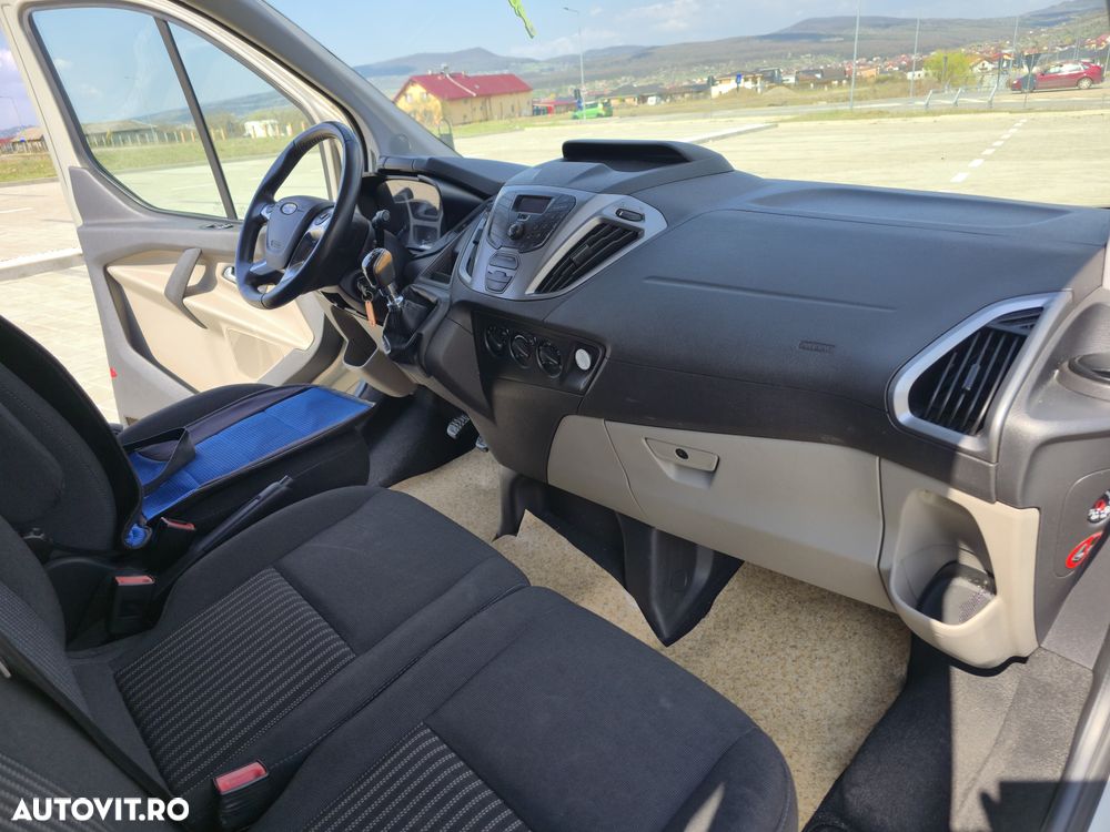 Ford Tourneo Custom 300 L1H1 VA Titanium - 18