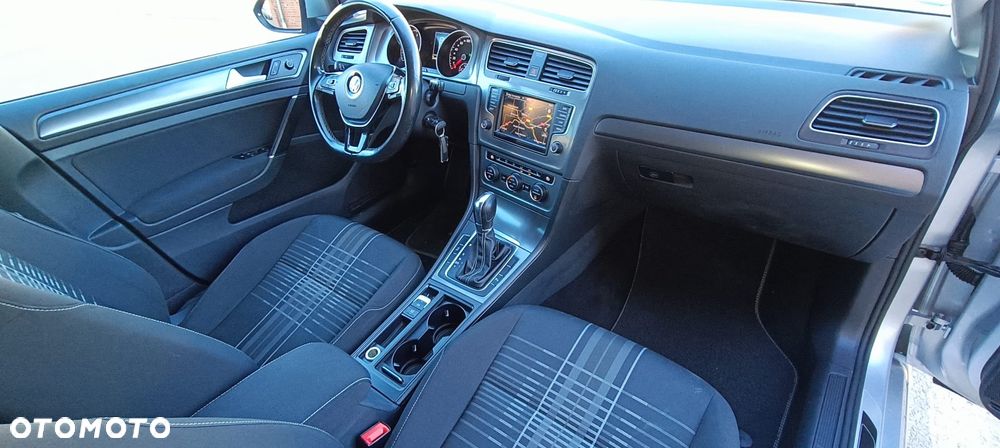 Volkswagen Golf 2.0 BlueTDI DSG Comfortline - 14