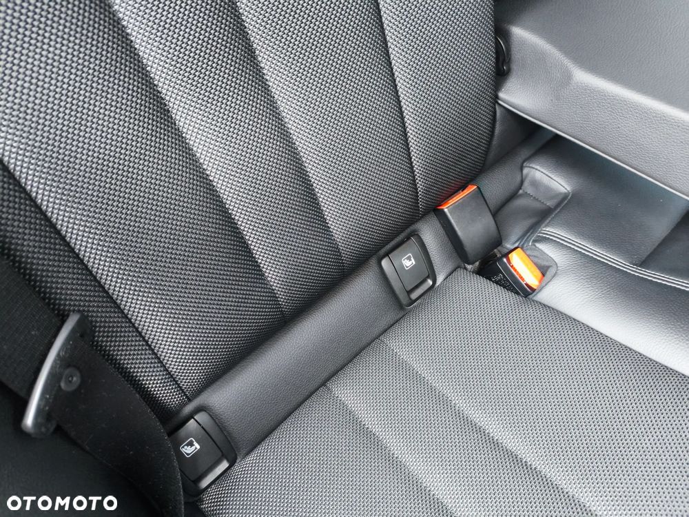 BMW Seria 5 518d Sport Line - 15