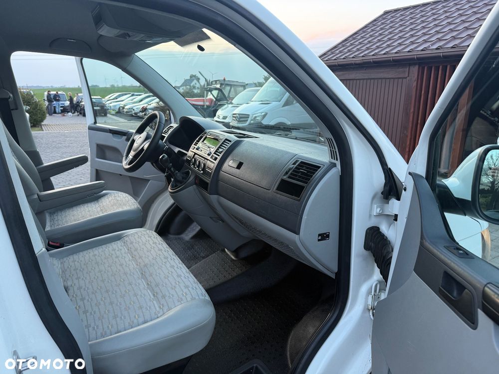 Volkswagen Transporter - 33