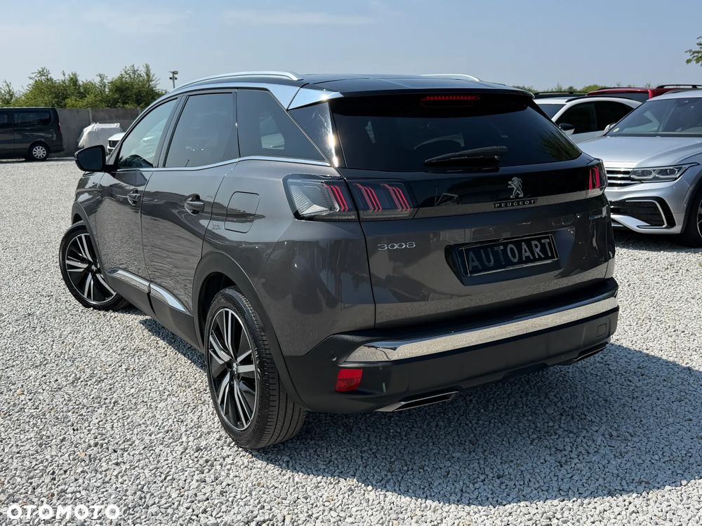 Peugeot 3008 1.6 PureTech HYbrid4 GT Line S&S EAT8 - 11
