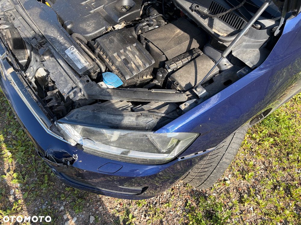 Volkswagen Golf - 25