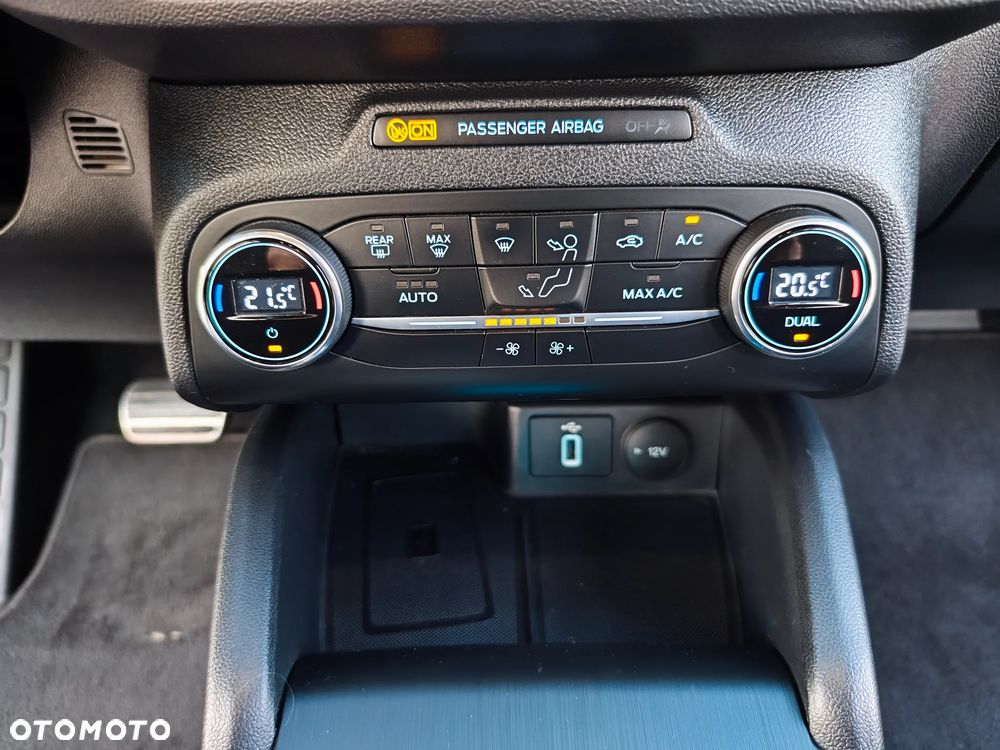 Ford Focus 1.0 EcoBoost ST-Line ASS PowerShift - 24