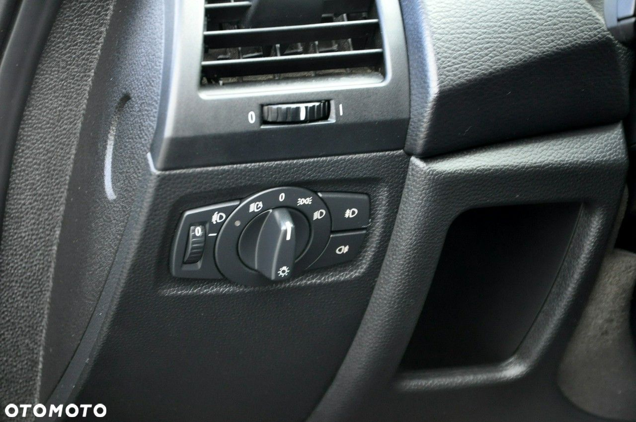 BMW Seria 1 - 36