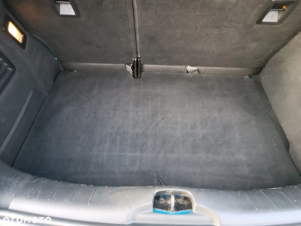 Citroën DS3 1.6 HDi SportChic - 31