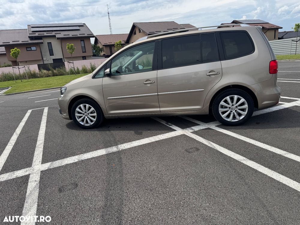 Volkswagen Touran - 15