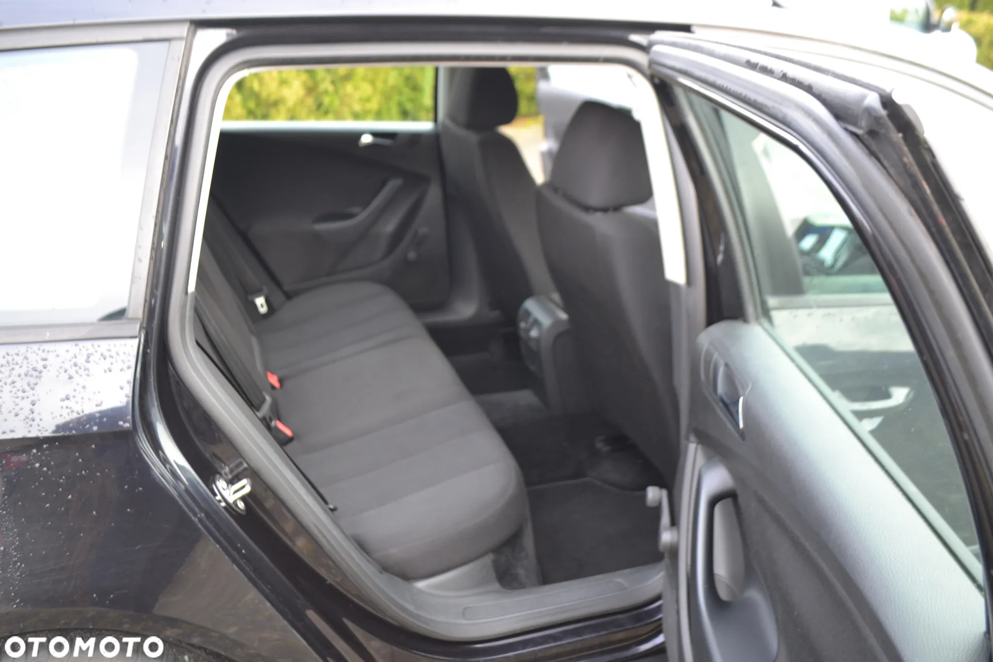 Volkswagen Passat 1.9 TDI Sportline - 10