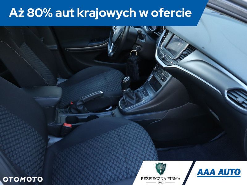 Opel Astra - 11