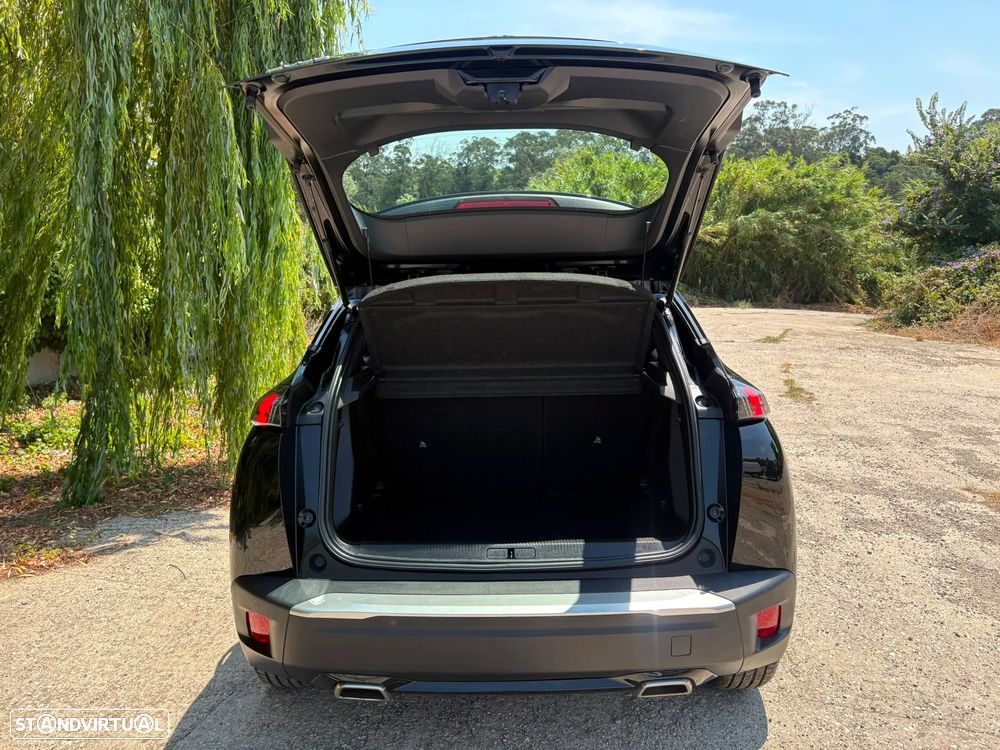 Peugeot 2008 1.2 PureTech Allure EAT8 - 38