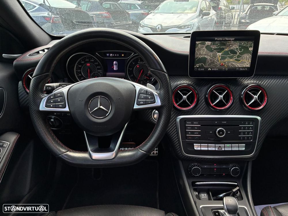 Mercedes-Benz A 45 AMG 4-Matic - 21