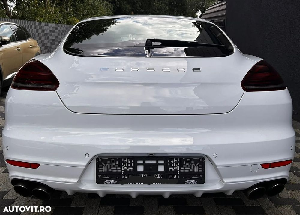 Porsche Panamera Turbo S Executive PDK - 6
