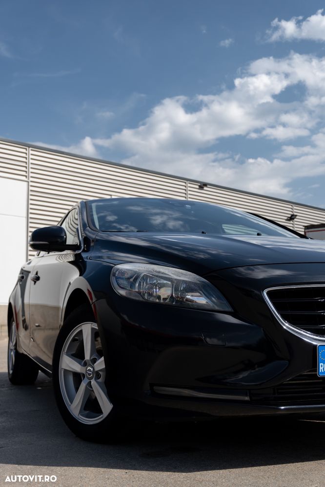 Volvo V40 D4 Summum - 2