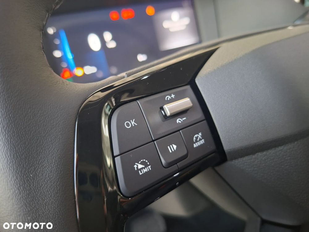 Opel Zafira 2.2 Diesel XL Business VIP - 9