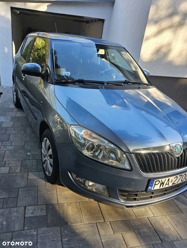 Skoda Fabia 2012 photo 3