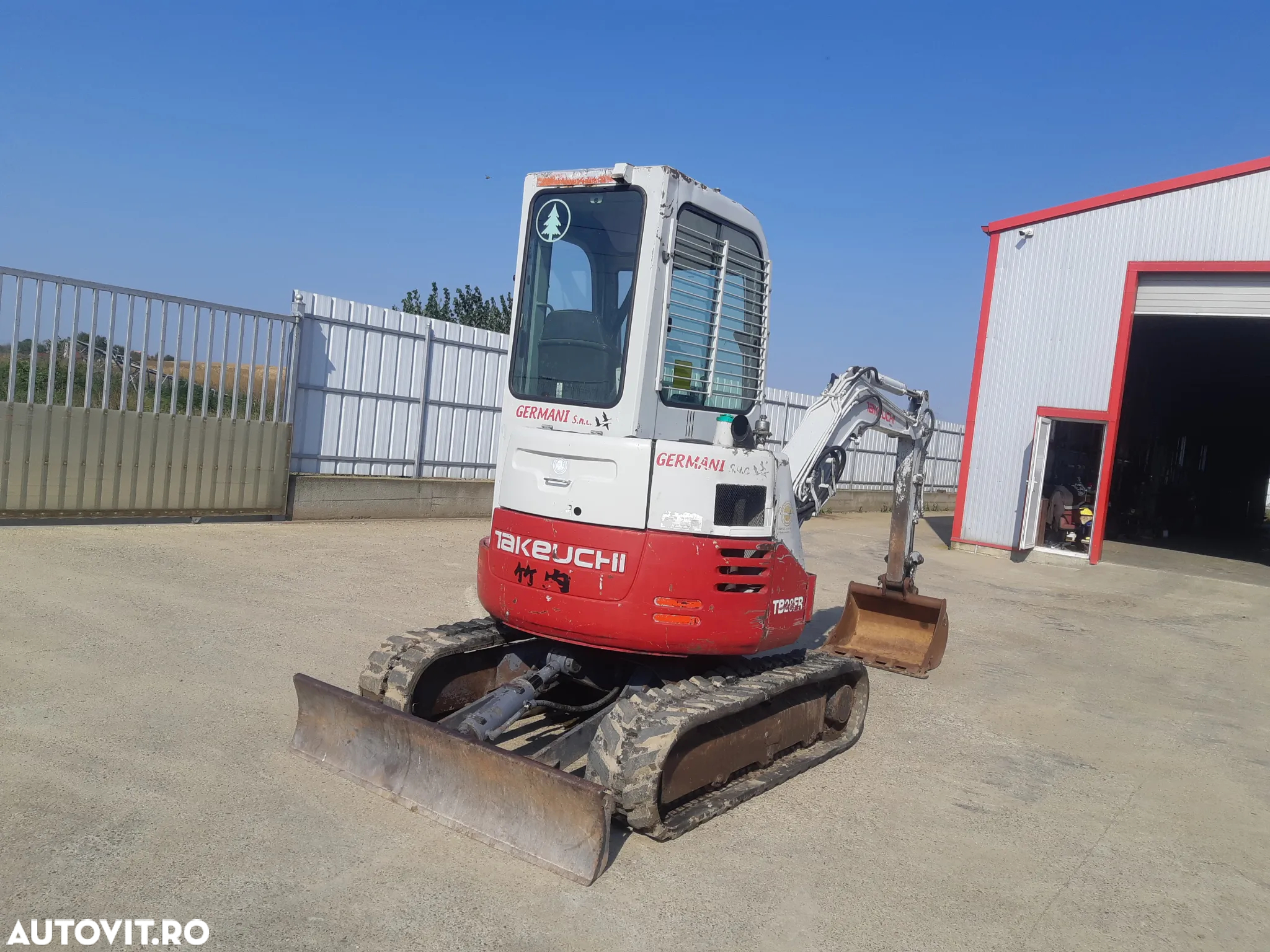 Takeuchi TB28FR - 8