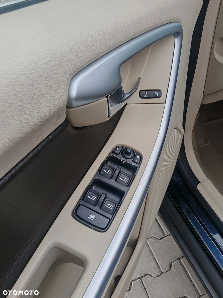 Volvo XC 60 D5 AWD Summum - 10