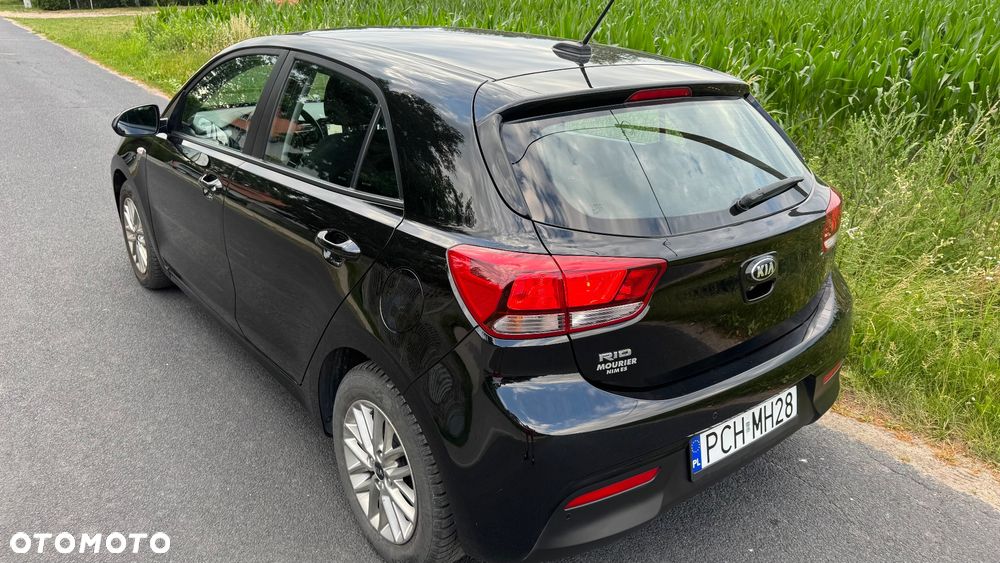 Kia Rio - 6