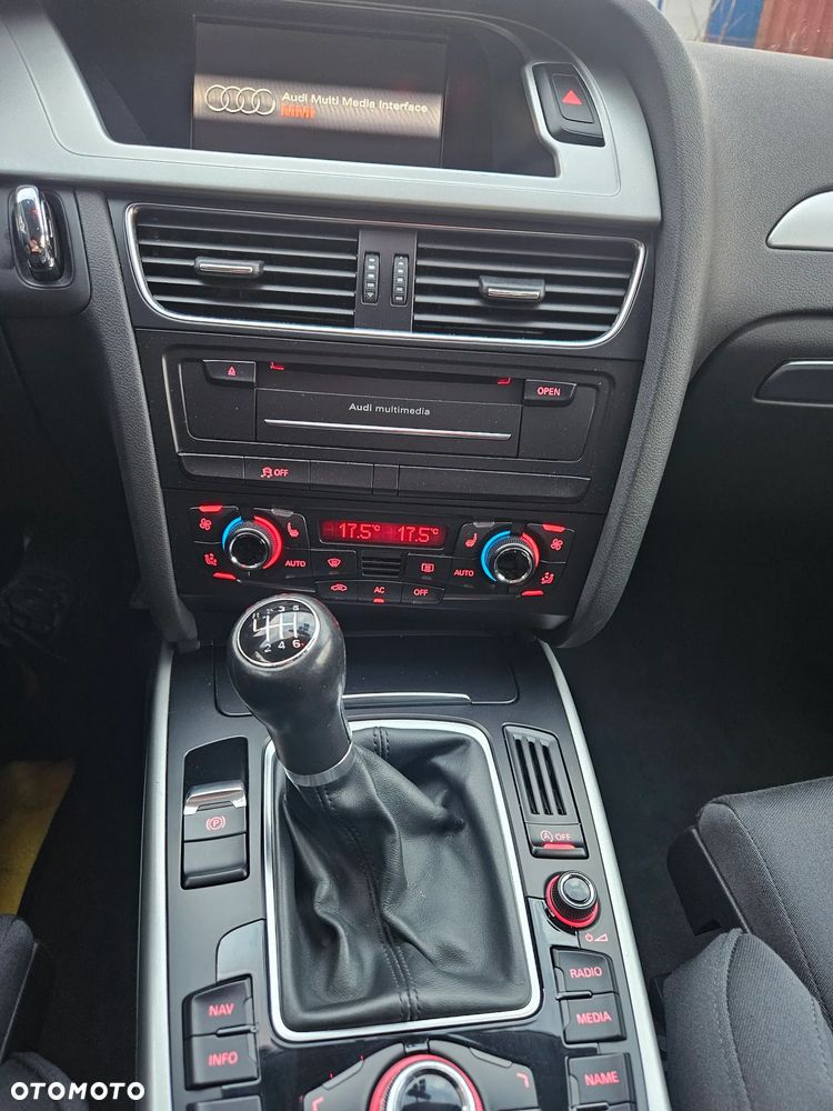 Audi A4 Avant 2.0 TDI DPF Ambition - 29