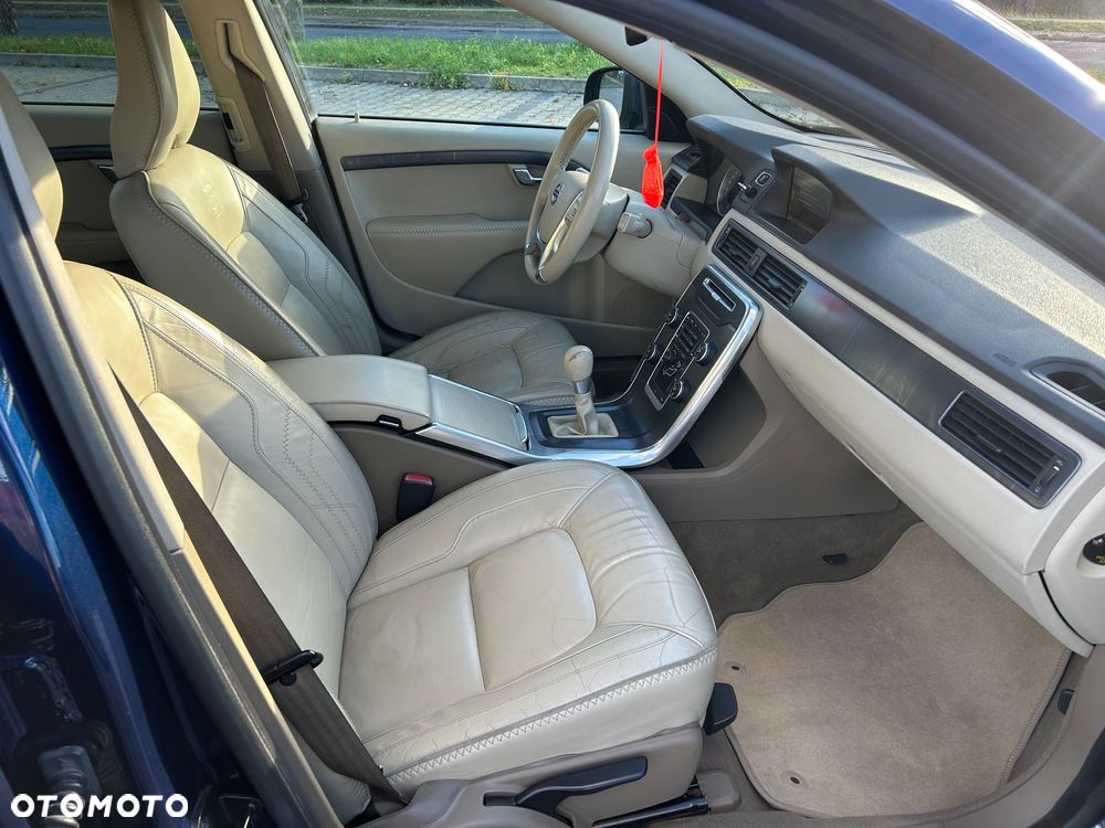 Volvo V70 D3 Ocean Race - 18