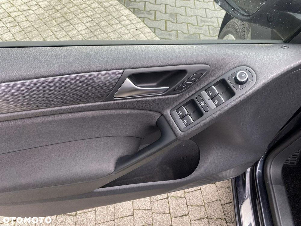 Volkswagen Golf 1.6 TDI DPF BlueMotion Technology Comfortline - 17