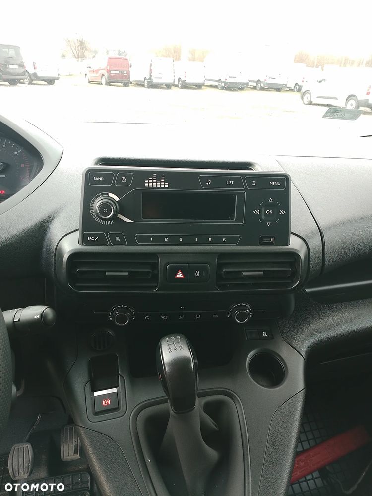 Peugeot Partner Proace Berlingo Combo Doblo L2 Izoterma Chłodnia Salon PL półka Inox 3 osoby - 30