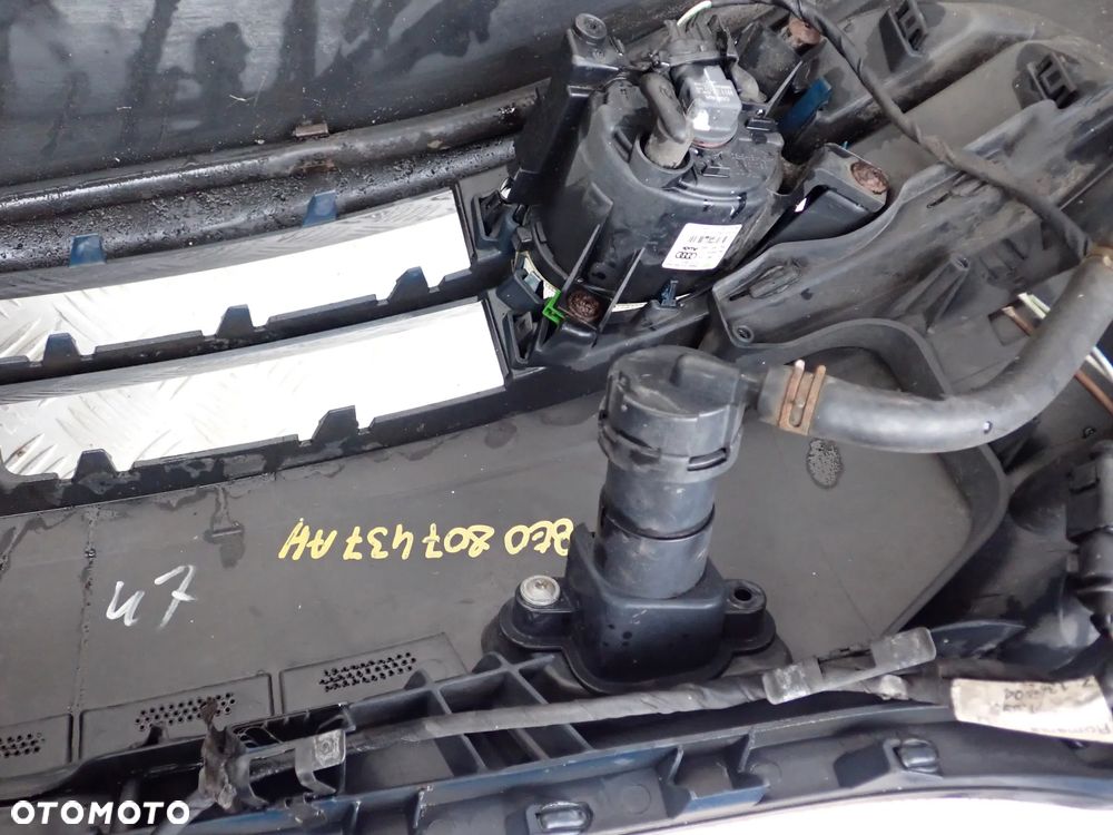 ZDERZAK PRZÓD AUDI A4 B7 XENON - 5