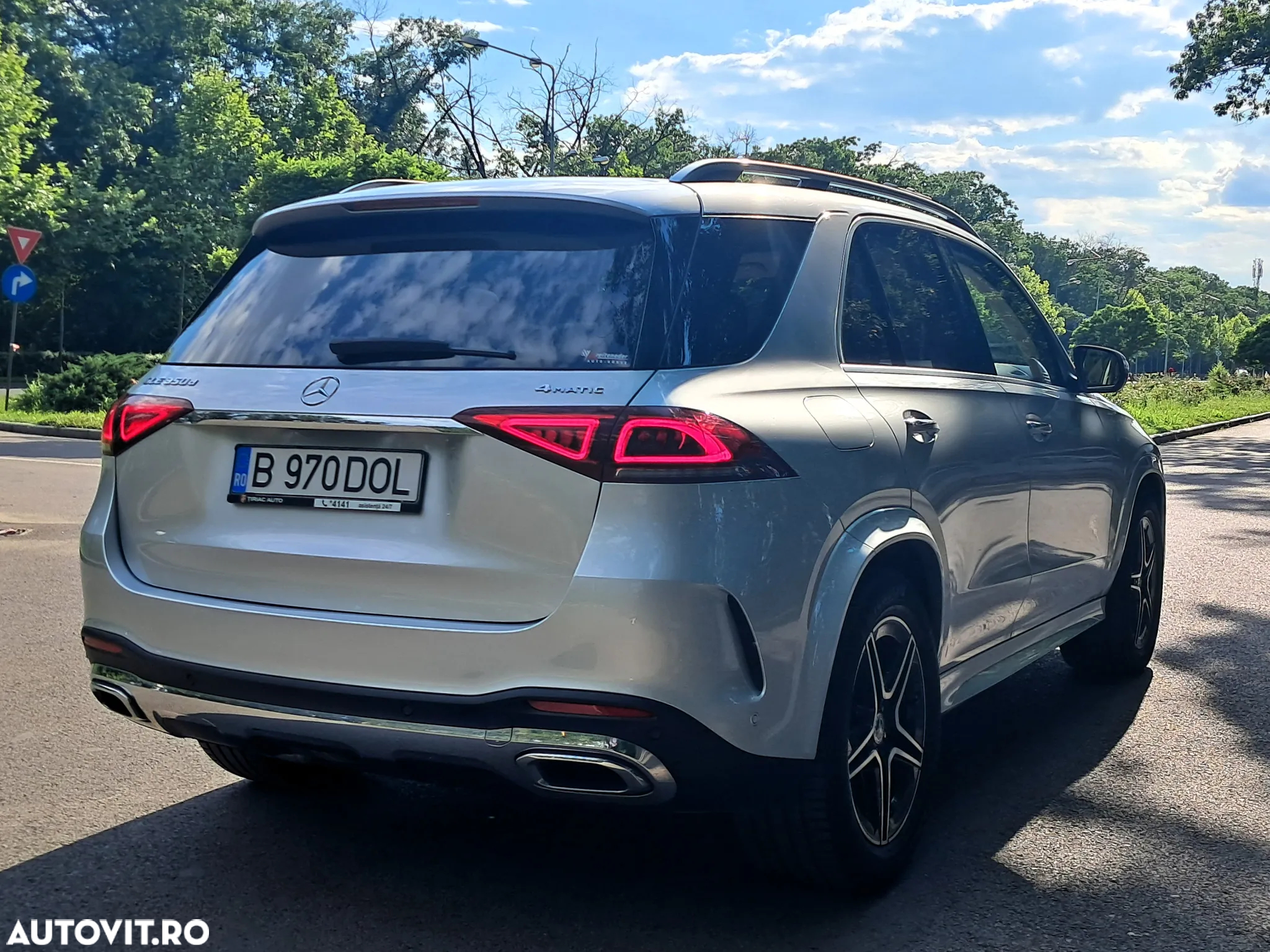 Mercedes-Benz GLE 350 d 4Matic 9G-TRONIC AMG Line - 3