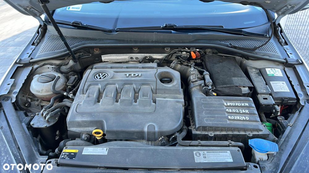 Volkswagen Golf 1.6 TDI BMT Comfortline - 12