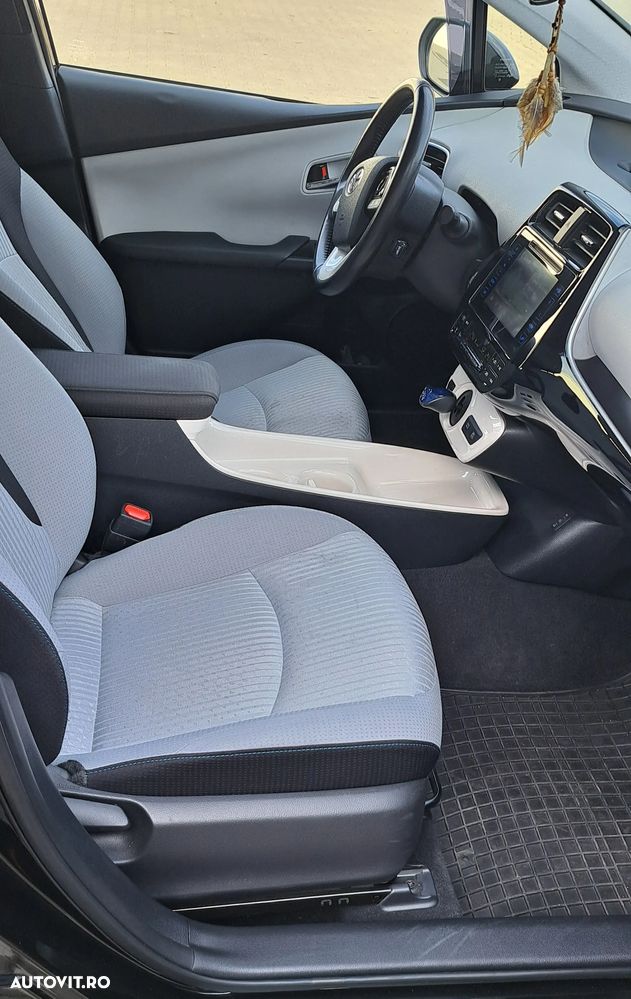 Toyota Prius Hybrid Comfort - 10