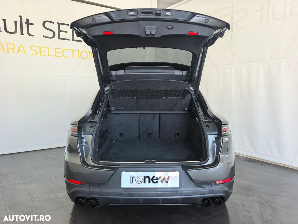 Porsche Cayenne Coupe - 7