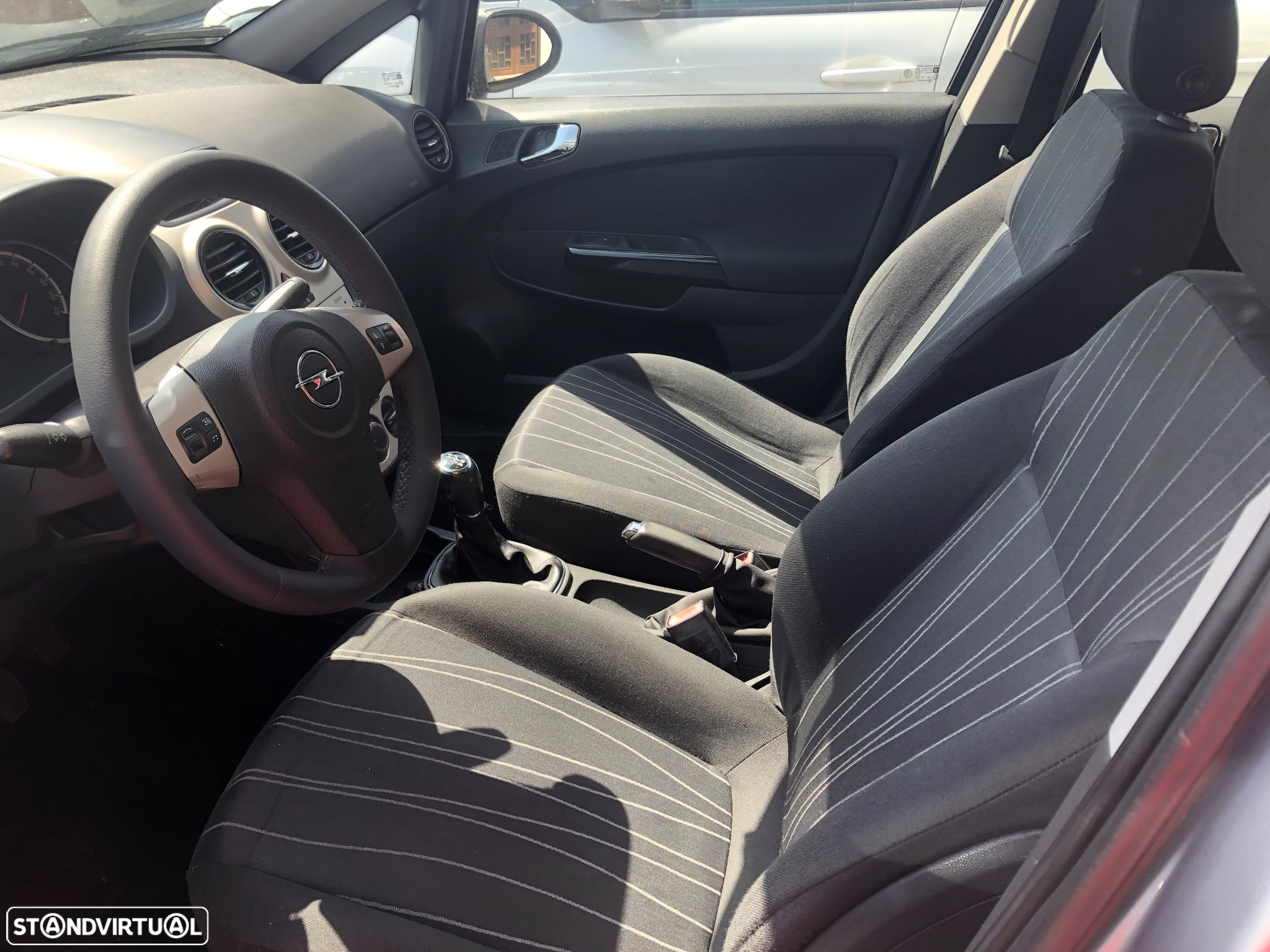 Opel Corsa 1.3 CDTi Enjoy EcoFLEX - 3