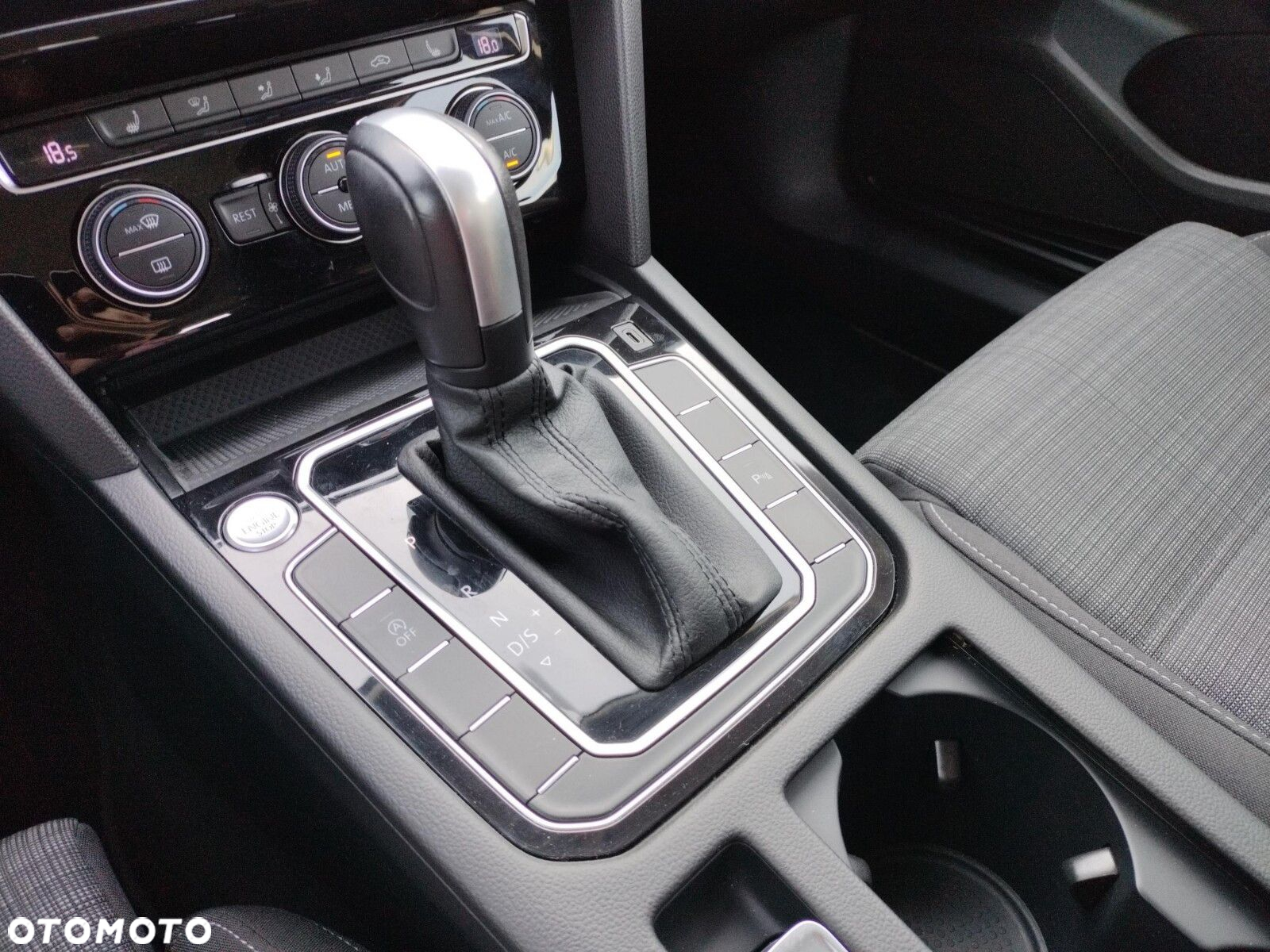 Volkswagen Passat 1.5 TSI EVO Business DSG - 15