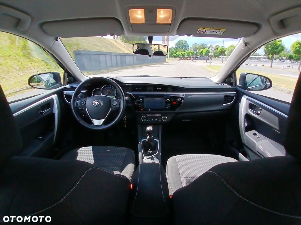 Toyota Corolla 1.6 Premium EU6 - 22