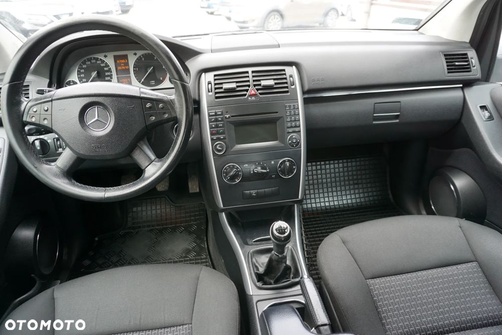 Mercedes-Benz Klasa B 180 CDI EU5 - 11