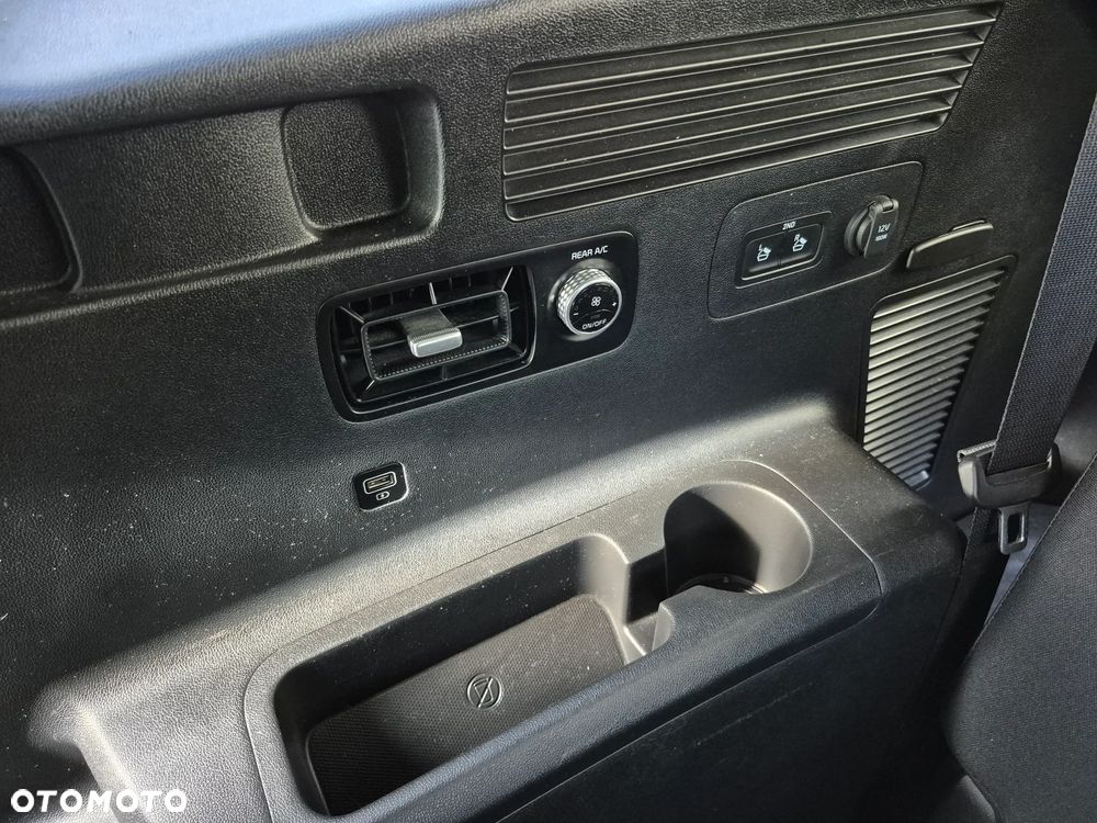 Kia Sorento 1.6 T-GDI HEV L 7os - 16