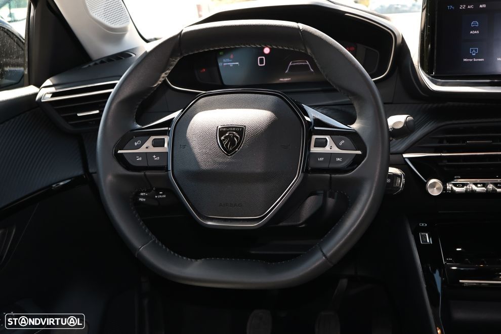 Peugeot 208 1.2 PureTech Allure - 8