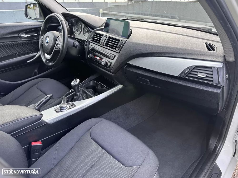 BMW 118 d Line Sport - 53