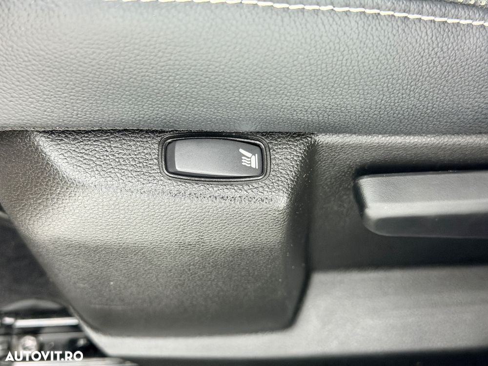 Dacia Duster TCe 100 Essential - 9