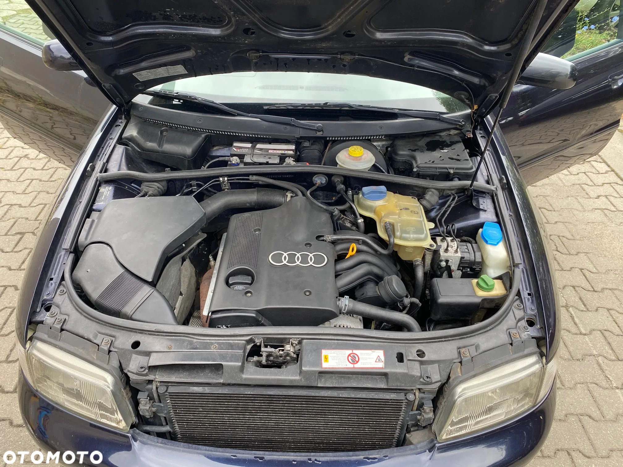 Audi A4 1.6 - 8