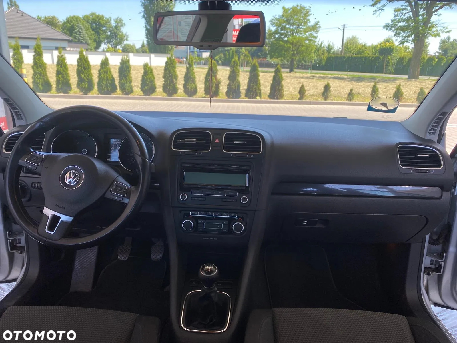 Volkswagen Golf VI 1.6 TDI Comfortline - 10