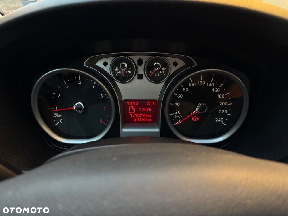 Ford Focus 1.6 Comfort - 16