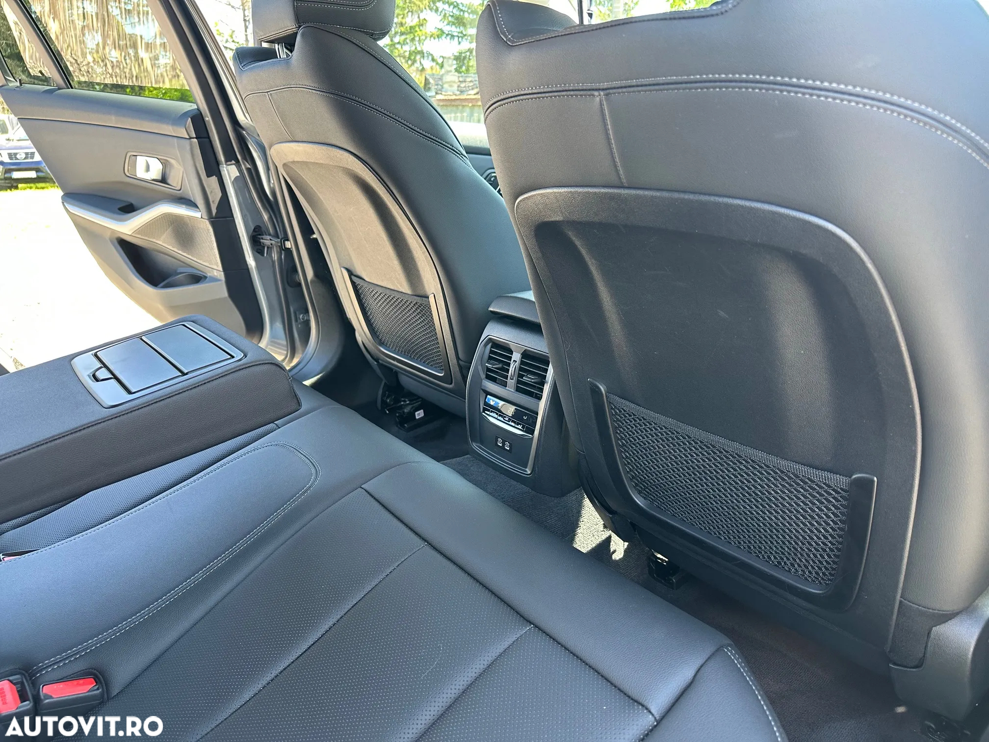 BMW Seria 3 318d Touring Aut. Sport Line - 9