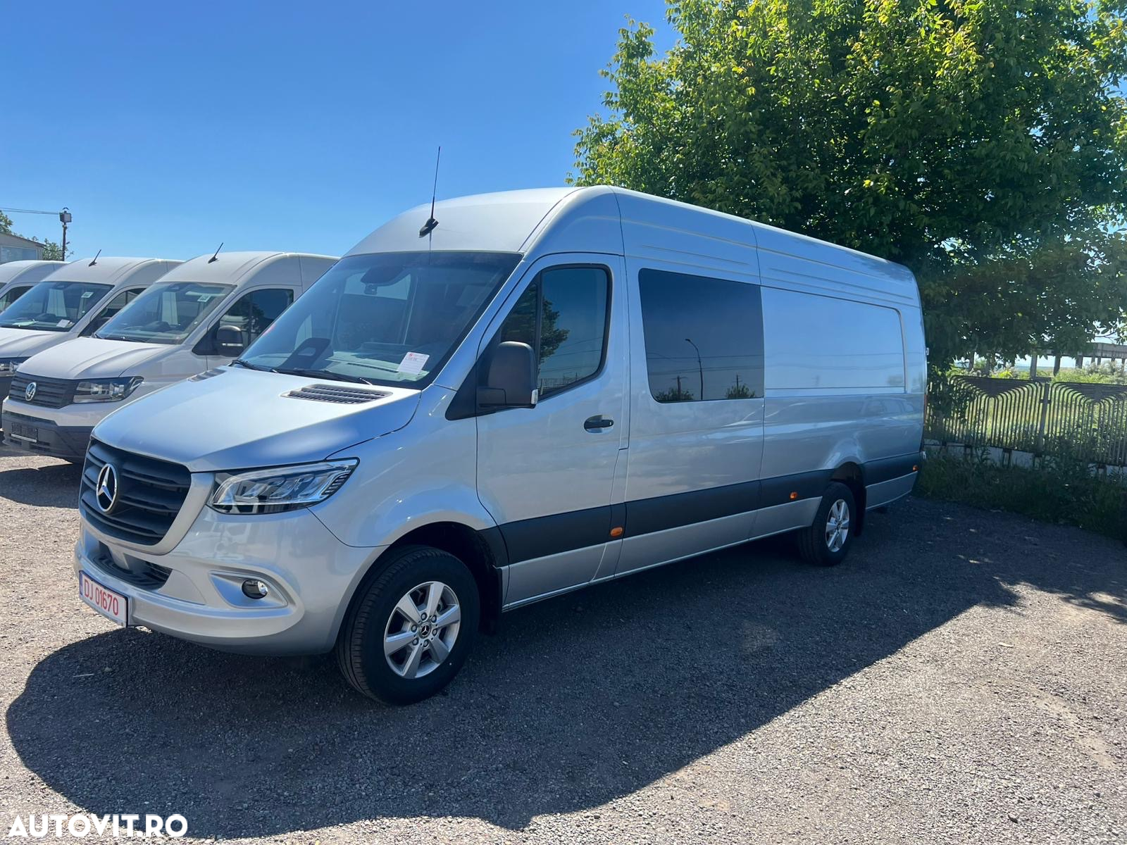 Mercedes-Benz Sprinter - 25