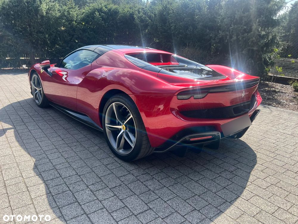 Ferrari 296 GTS - 17