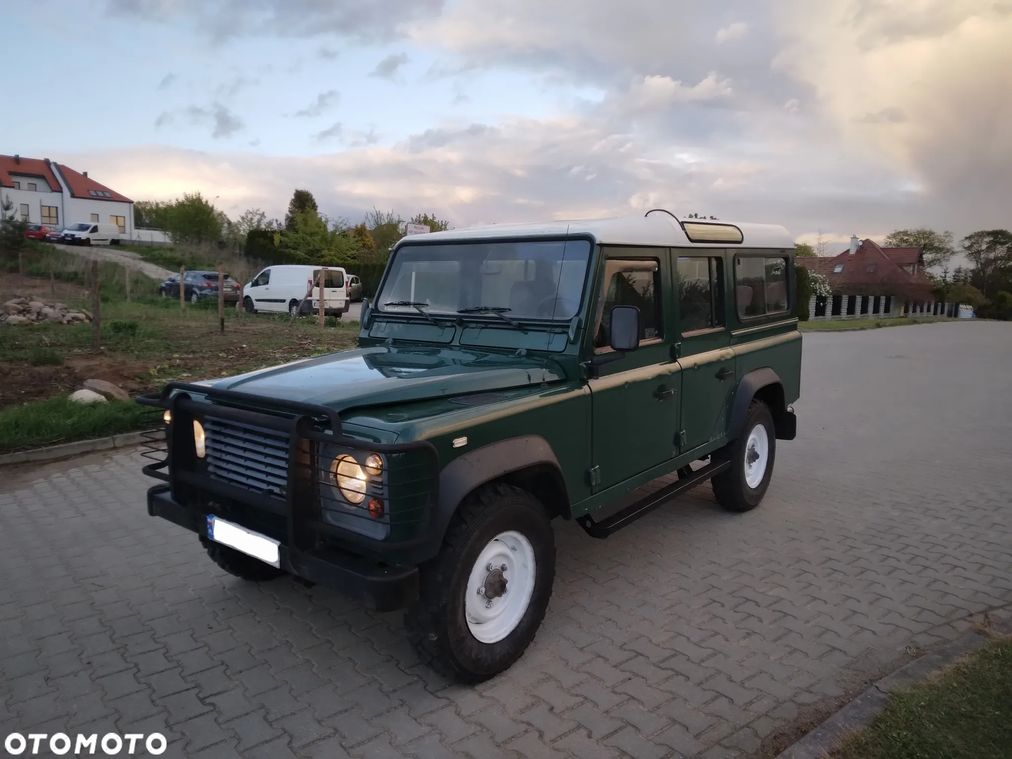 Land Rover Defender 110 2.5 TDI - 14