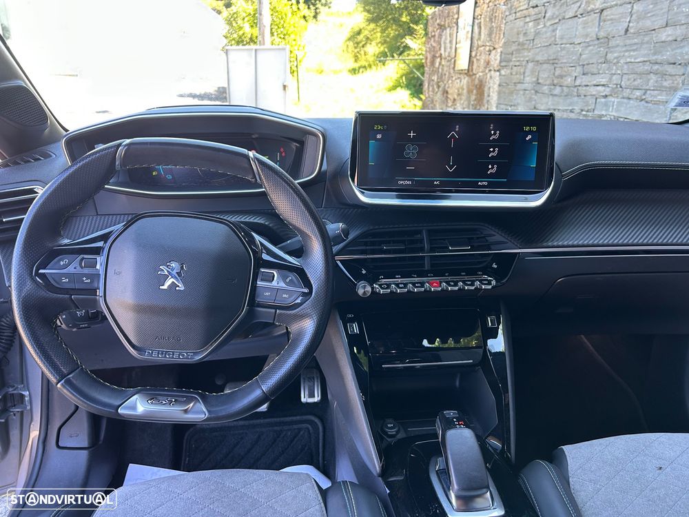 Peugeot e-208 50 kWh GT - 14