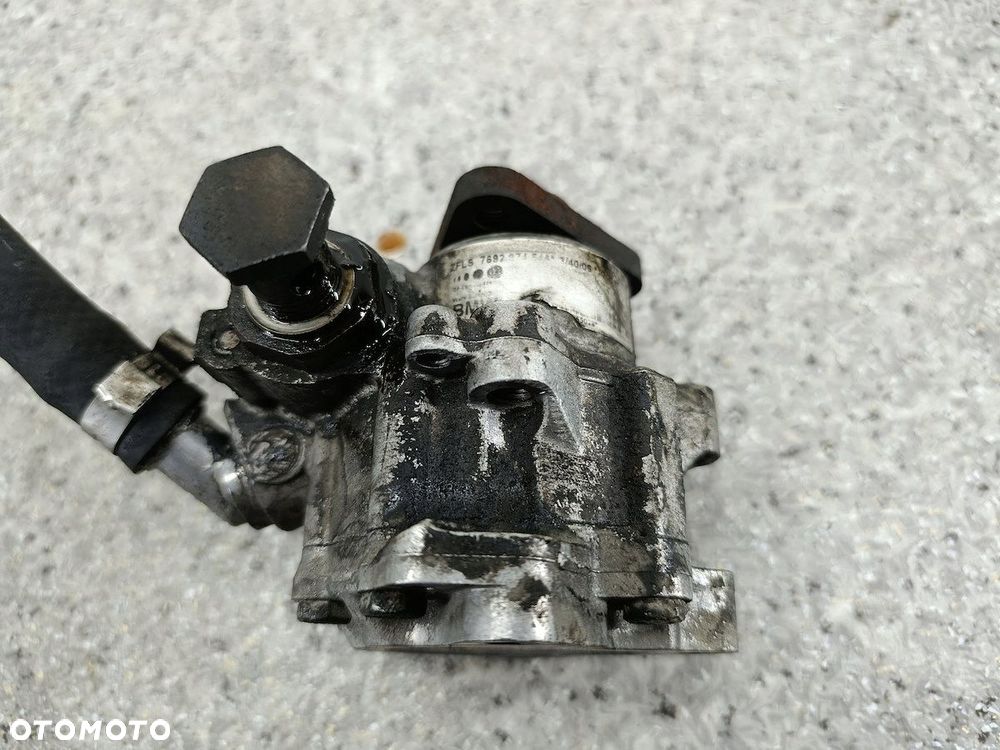 POMPA WSPOMAGANIA BMW 3 E91 ZF 2.0 D 320d - 6