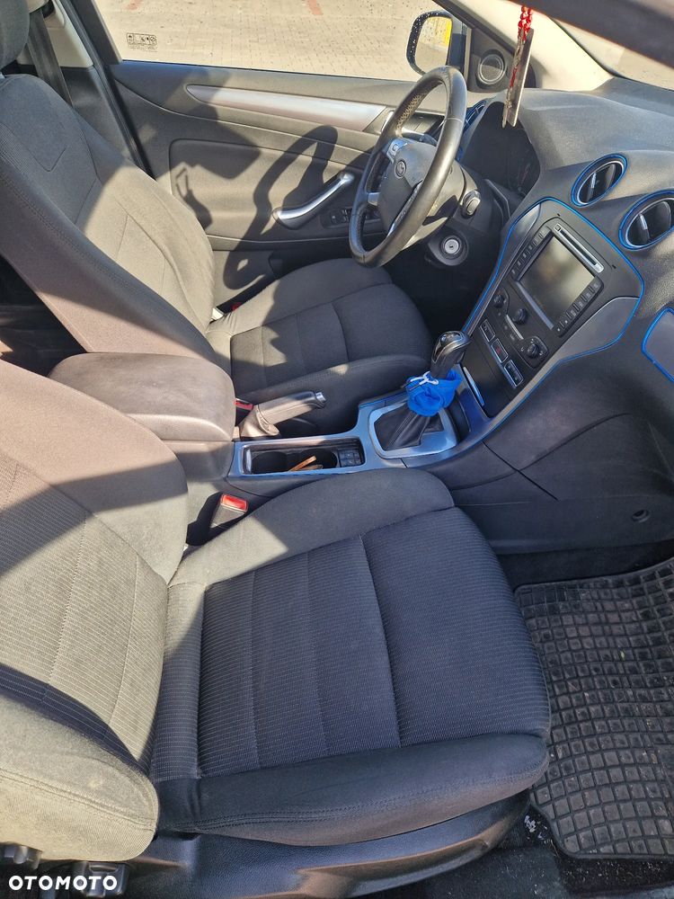 Ford Mondeo - 7