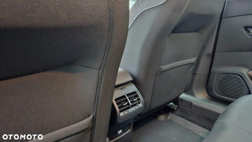 Citroën C4 1.2 PureTech Plus S&S - 19