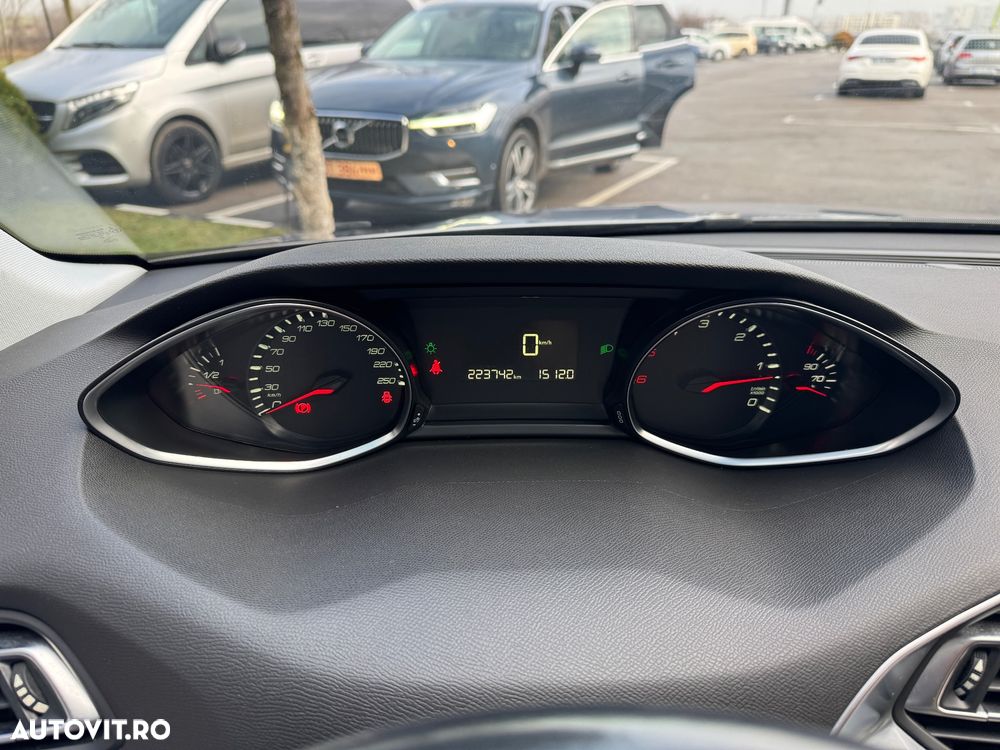 Peugeot 308 BlueHDi FAP 130 Stop & Start Style - 16